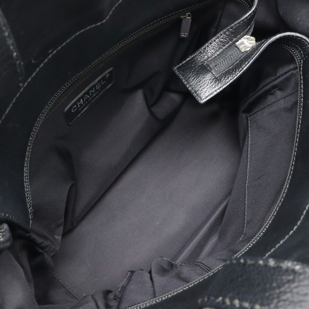 CHANEL Black Leather Shoulder Bag - Picture 8 of 10